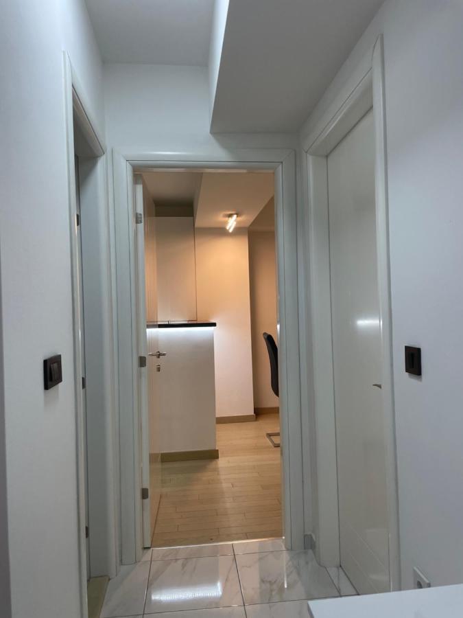 Luka Apartments Flatiron Skopje Luaran gambar