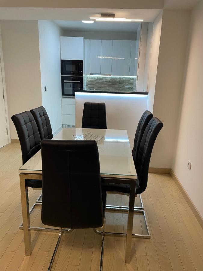 Luka Apartments Flatiron Skopje Luaran gambar