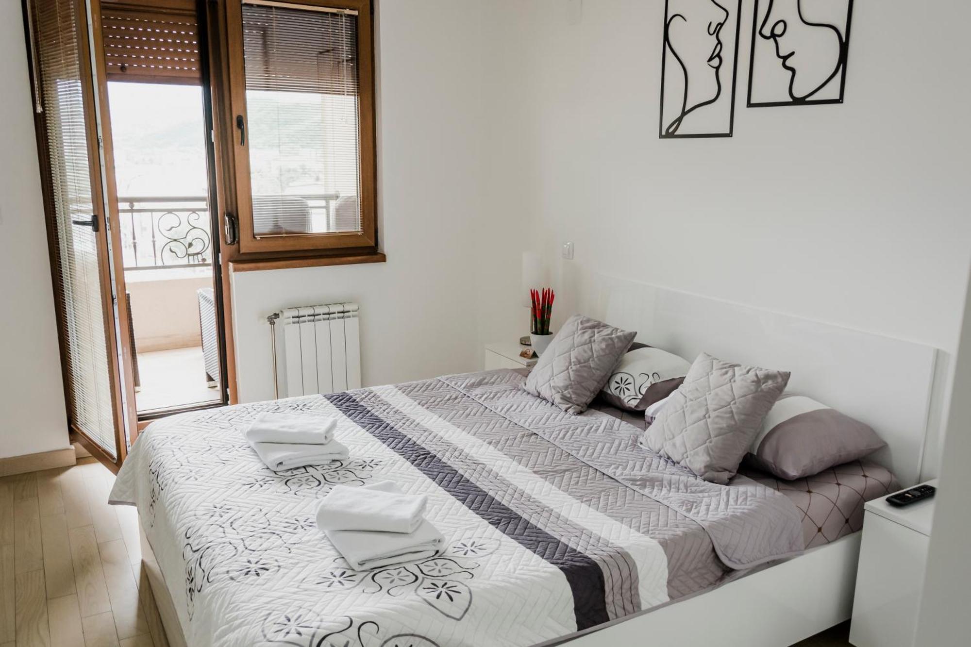 Luka Apartments Flatiron Skopje Luaran gambar