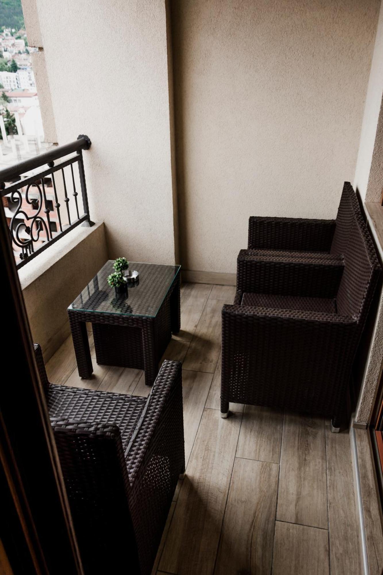 Luka Apartments Flatiron Skopje Luaran gambar